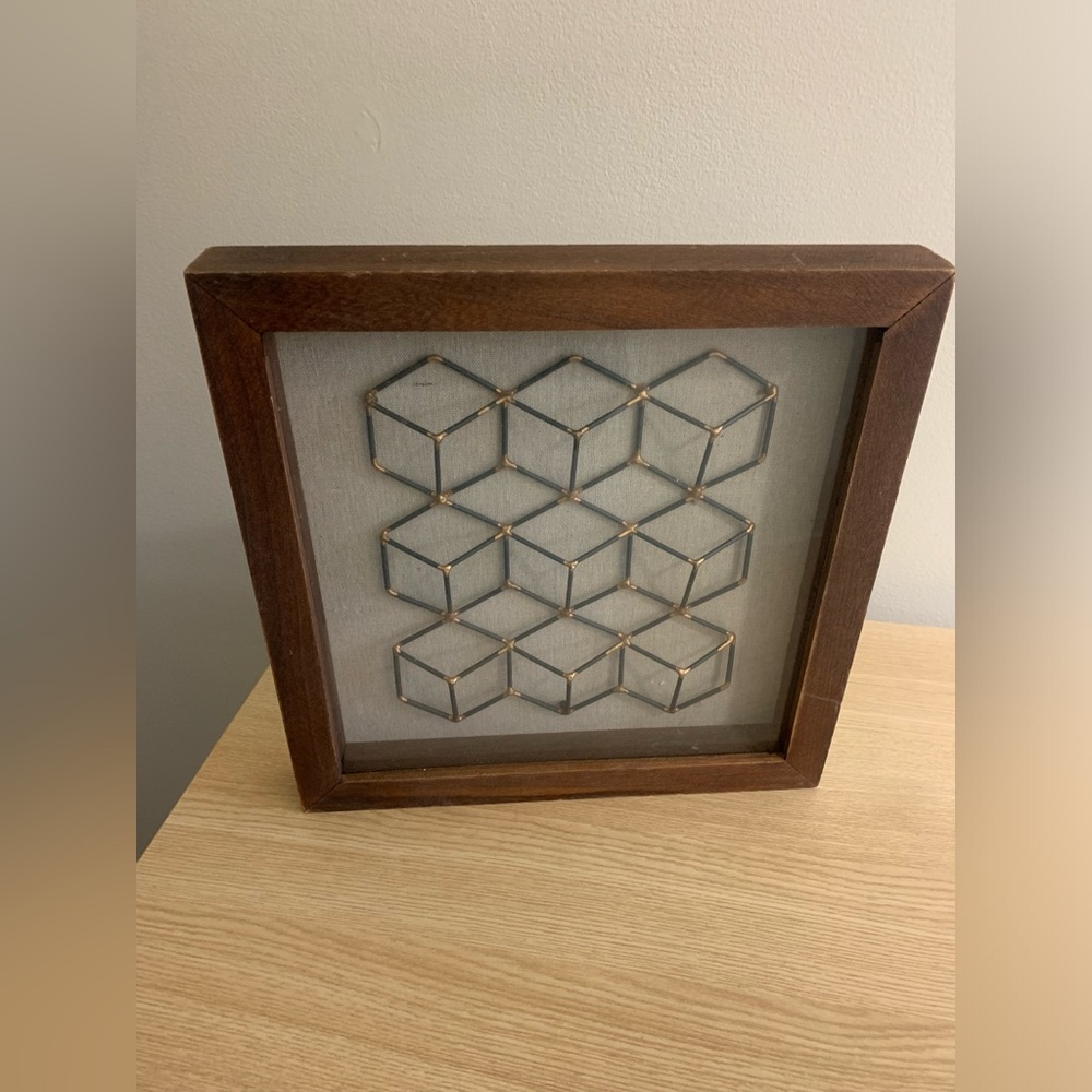 3D Wire Shadow Box Wall Decor - Picture 3 of 6